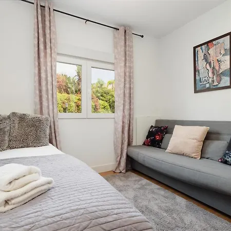 Front Line Golf Apartment, Benahavis Εστεπόνα