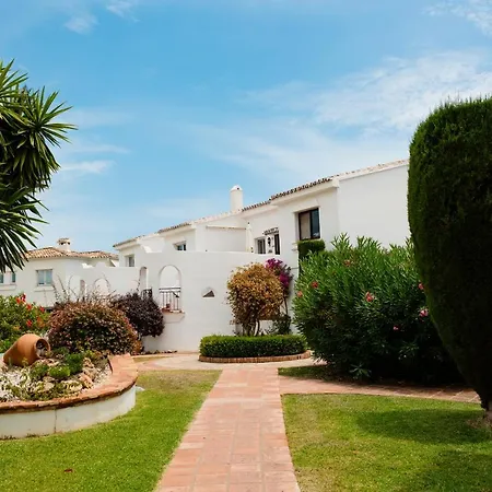 Front Line Golf Apartment, Benahavis Εστεπόνα
